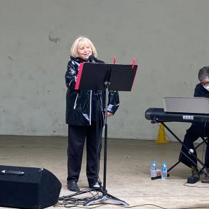 photo6017090332786800111