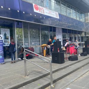 photo6017090332786800124